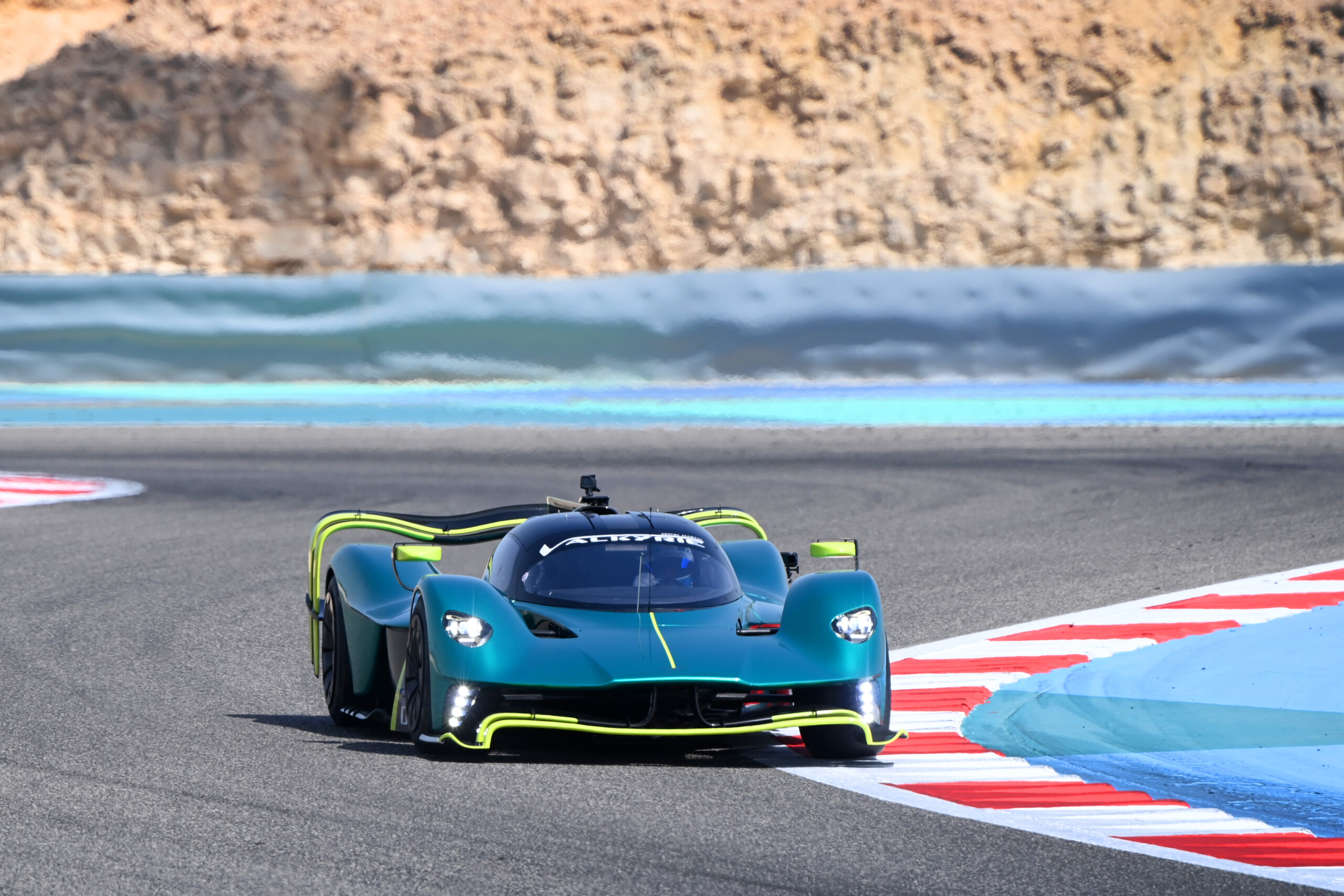 Valkyrie AMR Pro Bahrain 2022 02 scaled