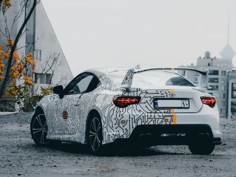 amir hosseini Pydt3JW74js unsplash wrapping