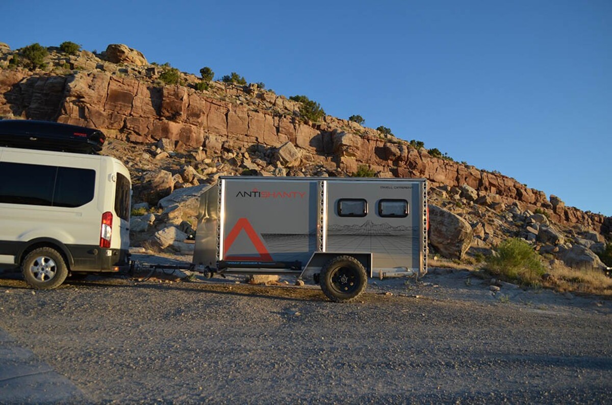 antishanty pro aims for ultralight tiny house but in off road capable trailer form 15