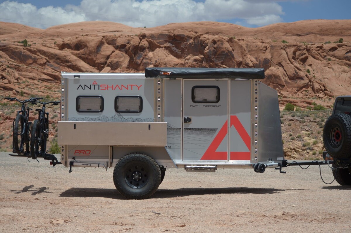 antishanty pro aims for ultralight tiny house but in off road capable trailer form 21