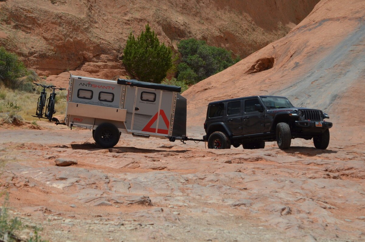 antishanty pro aims for ultralight tiny house but in off road capable trailer form 23