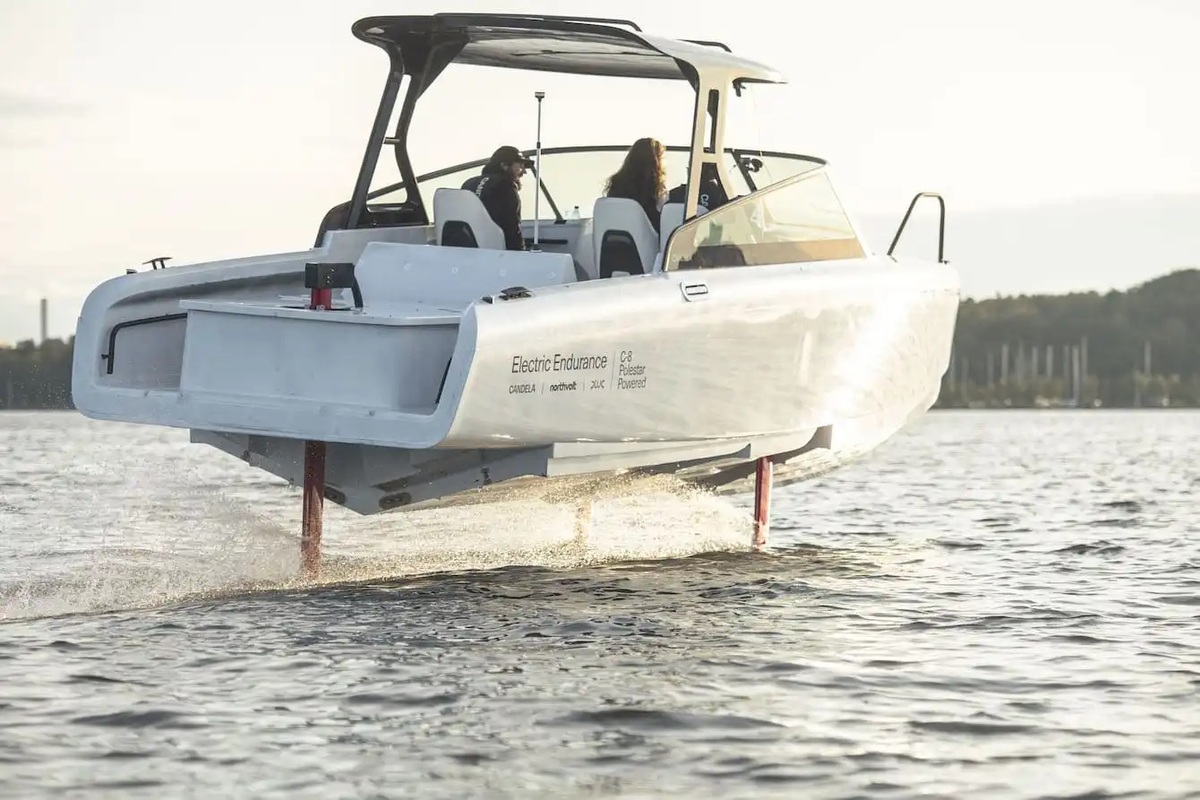 candela sets new world record for longest distance traveled by an electric boat in one day 221756 1