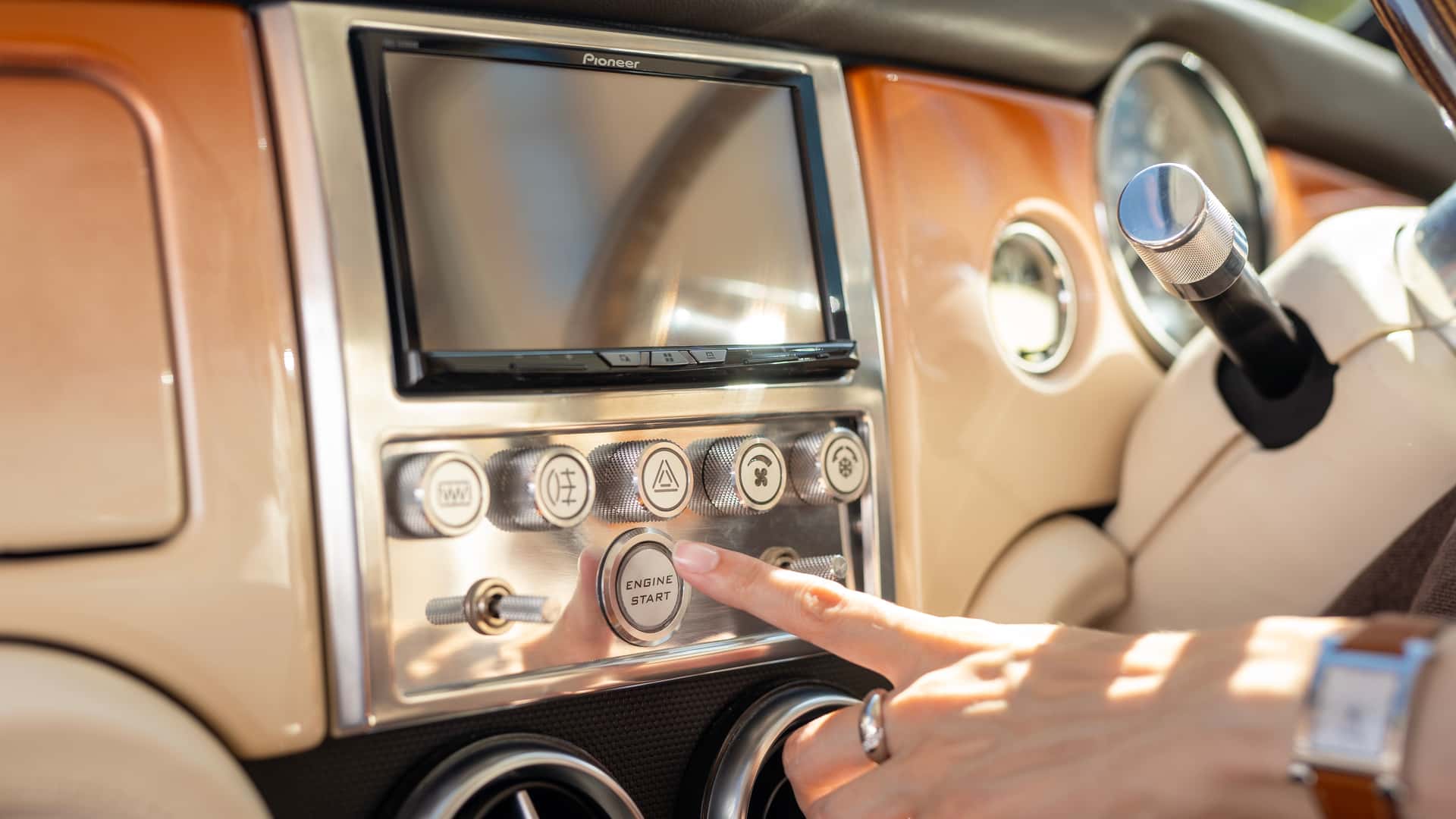 david brown mini emastered interieur detail