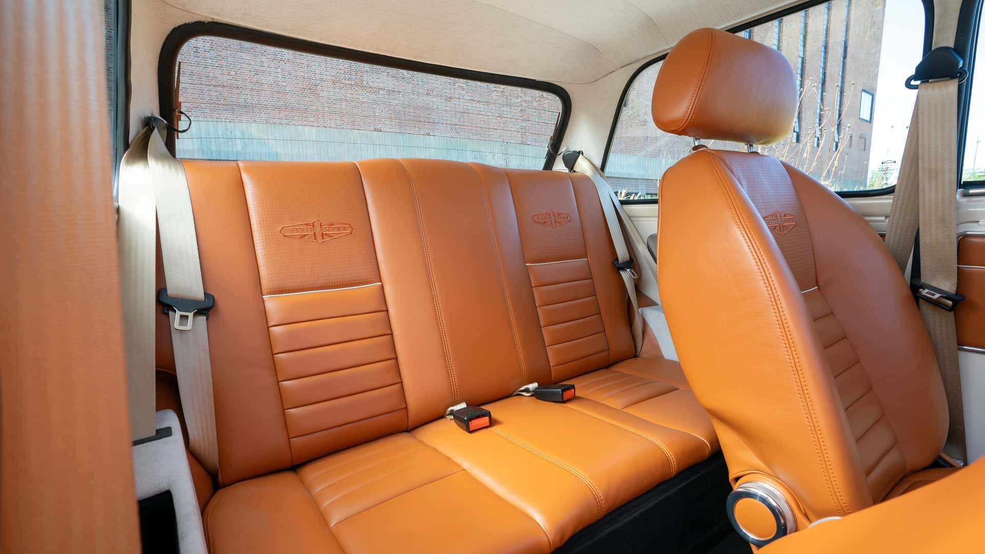 david brown mini emastered interieur