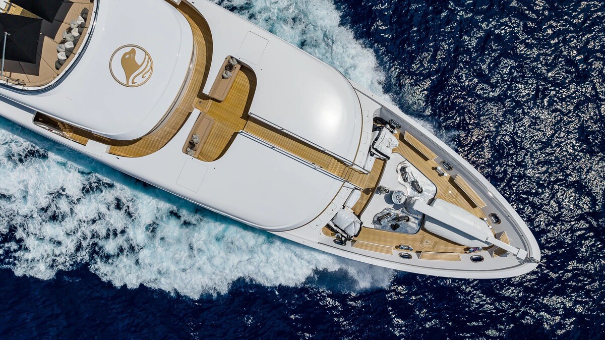 get your luxury whistle soaked with a lavish week aboard the toy filled sealion 19