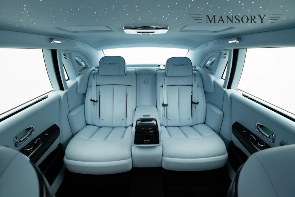 https www.carscoops.com wp content uploads 2023 09 Mansory Rolls Royce Phantom Pulse Edition 17 1024x683 1