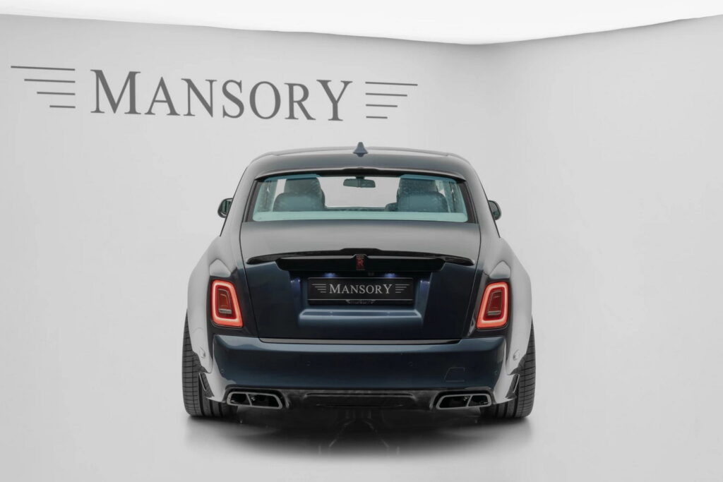 https www.carscoops.com wp content uploads 2023 09 Mansory Rolls Royce Phantom Pulse Edition 5 1024x683 1
