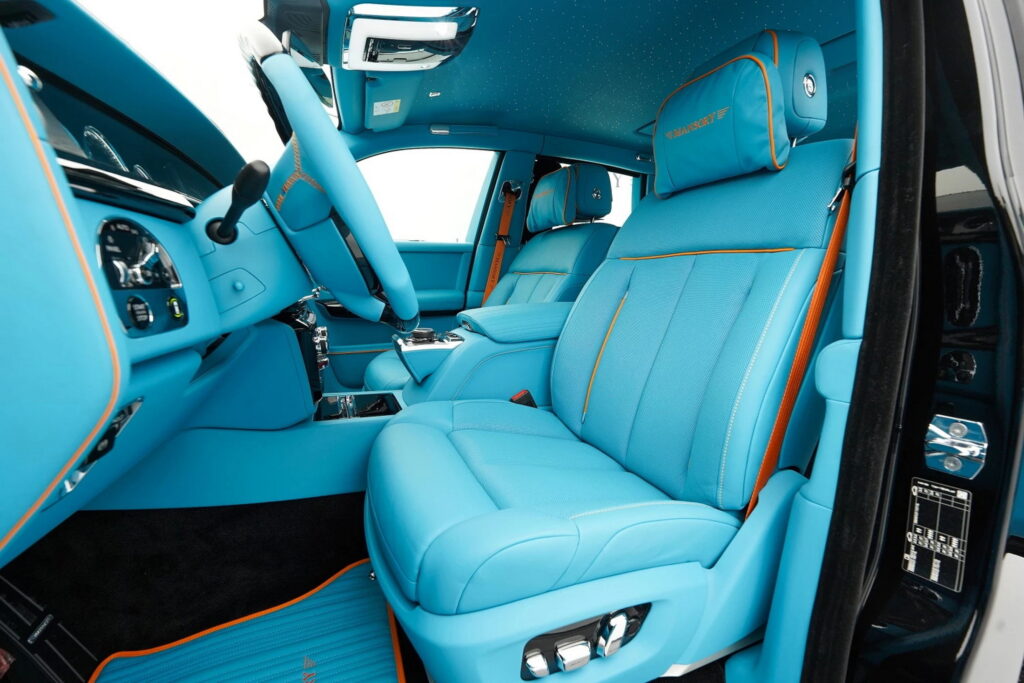 https www.carscoops.com wp content uploads 2023 09 Mansory Rolls Royce Phantom Pulse Edition Black 7 1024x683 1