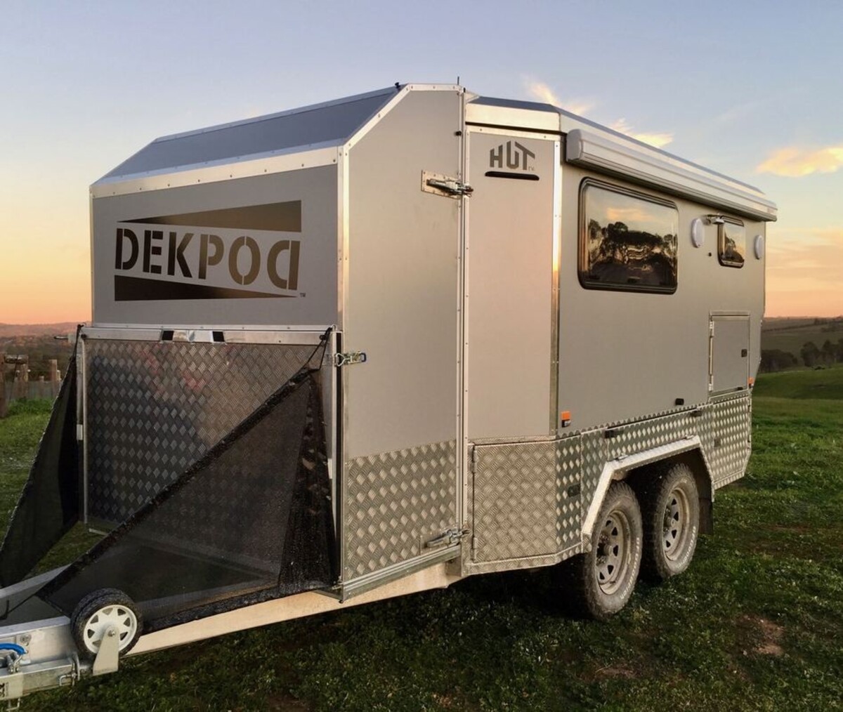 the hutrv deckpod is an expanding hybrid trailer like nothing youve seen before 4