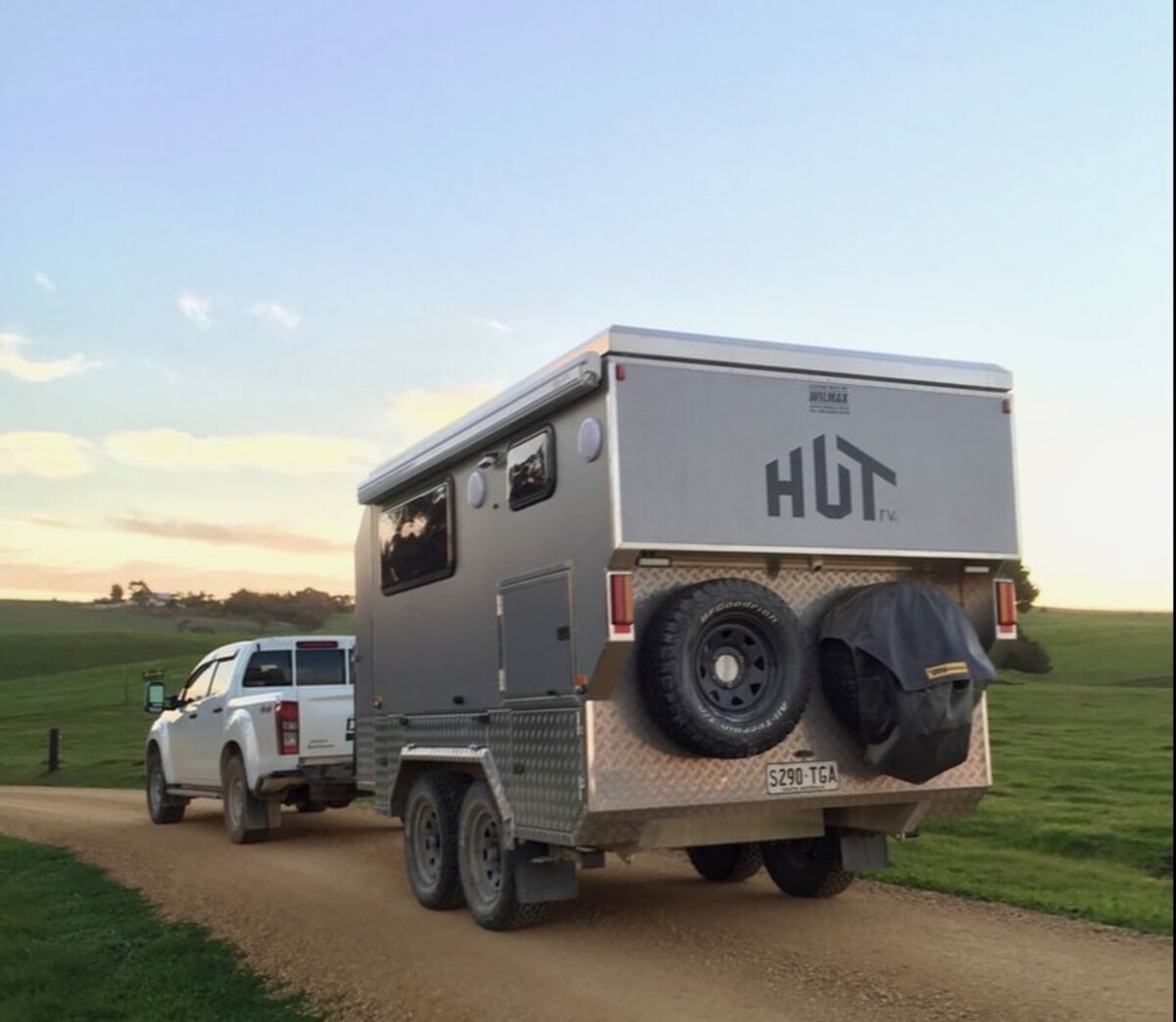 the hutrv deckpod is an expanding hybrid trailer like nothing youve seen before 8