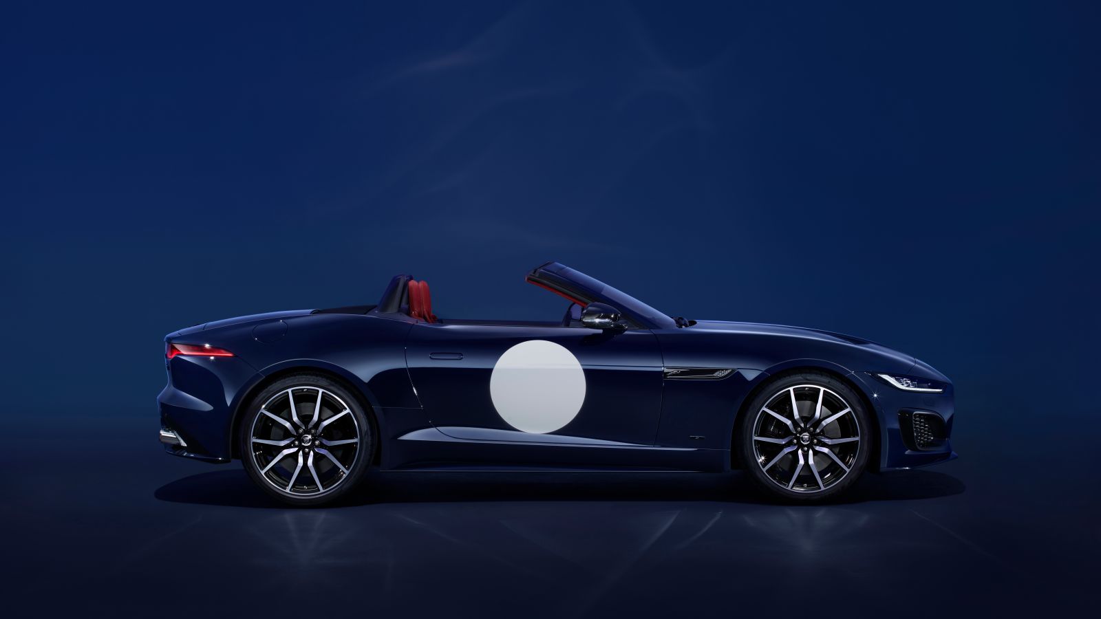 003a Jag F