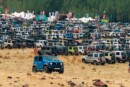 796 suzuki jimny drivers turned lights simultaneously to set guiness world record 222192 1