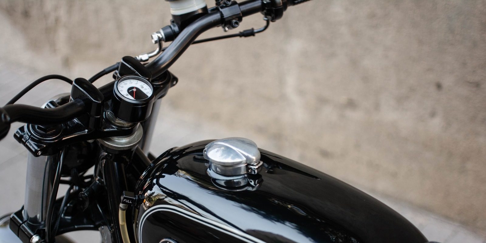 bmw r 80 nightmare looks alluring rather than scary wont haunt your dreams 16