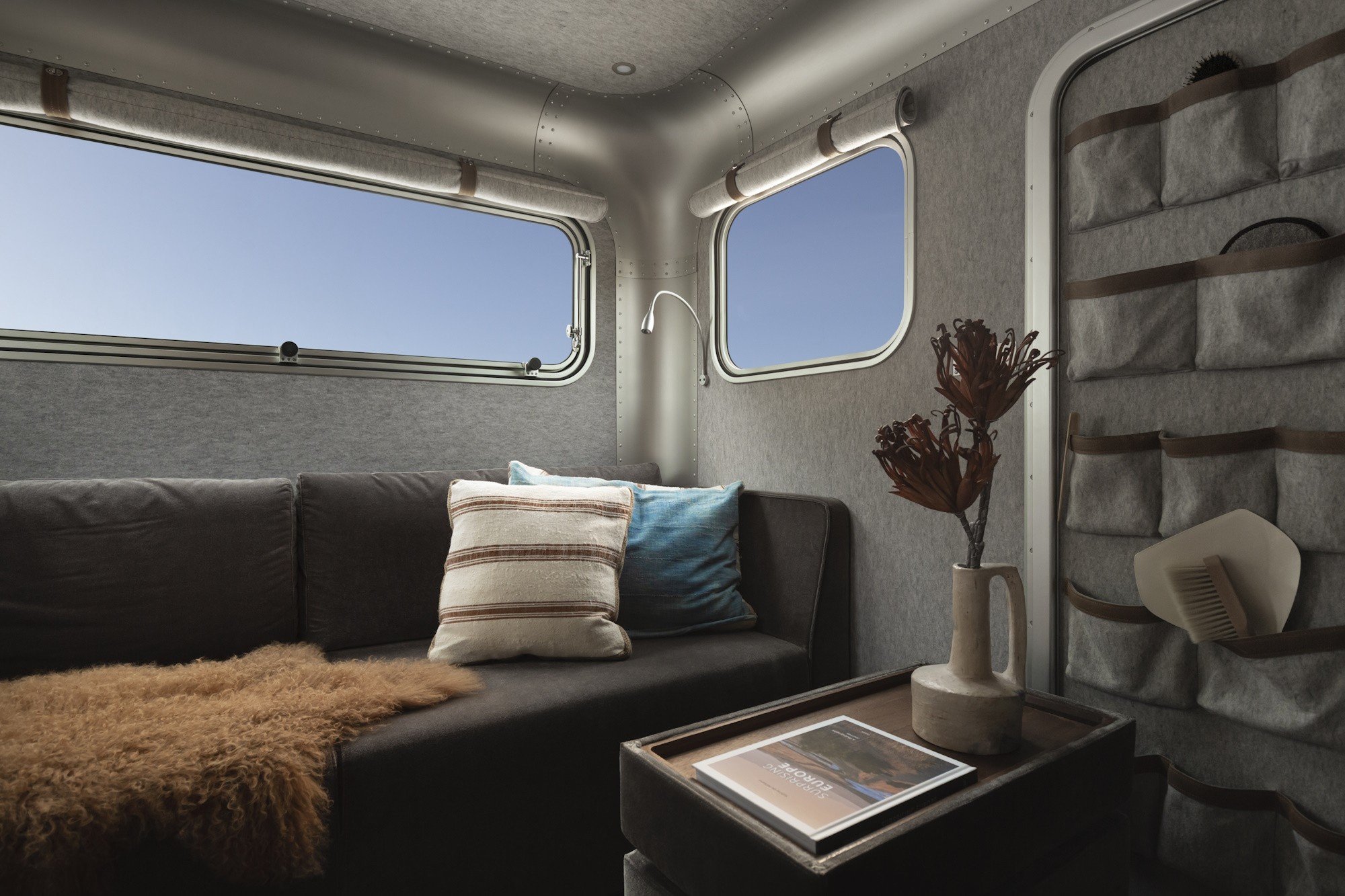 the lume traveler lt540 nordic offers luxurious mobile living all year round 9