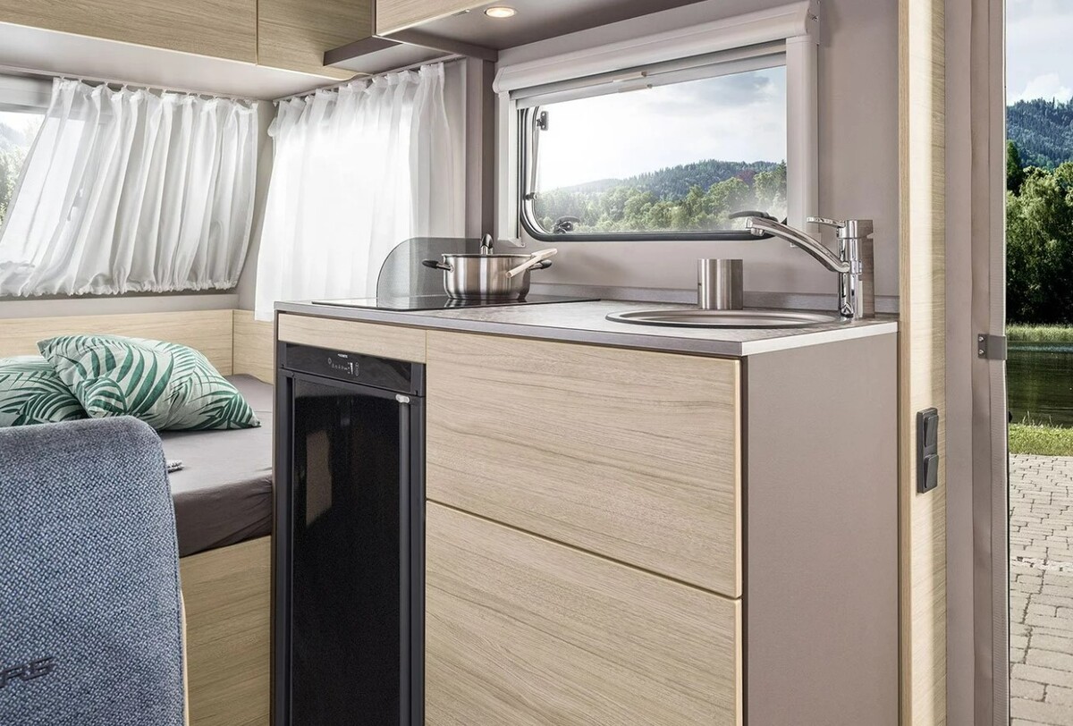 the weinsberg caracito all electric is a price conscious caravan for the entire family 6