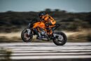 2024 ktm 1390 super duke r is the new definition of naked motorcycle coolness 225285 1
