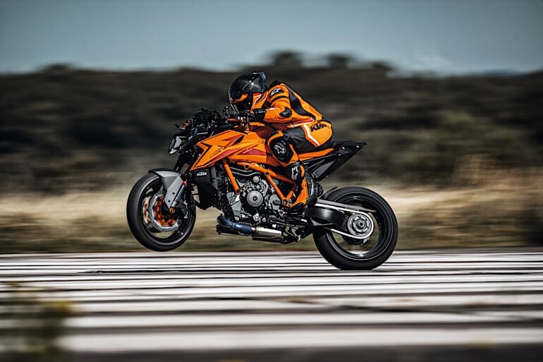 2024 ktm 1390 super duke r is the new definition of naked motorcycle coolness 225285 1