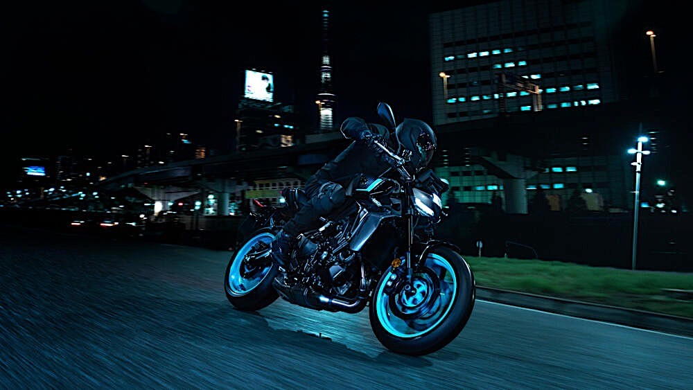 2024 yamaha mt 09 gets a boost in everything is now the naked face of japan s dark side 5
