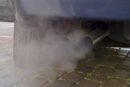 Automobile exhaust gas inquinamento