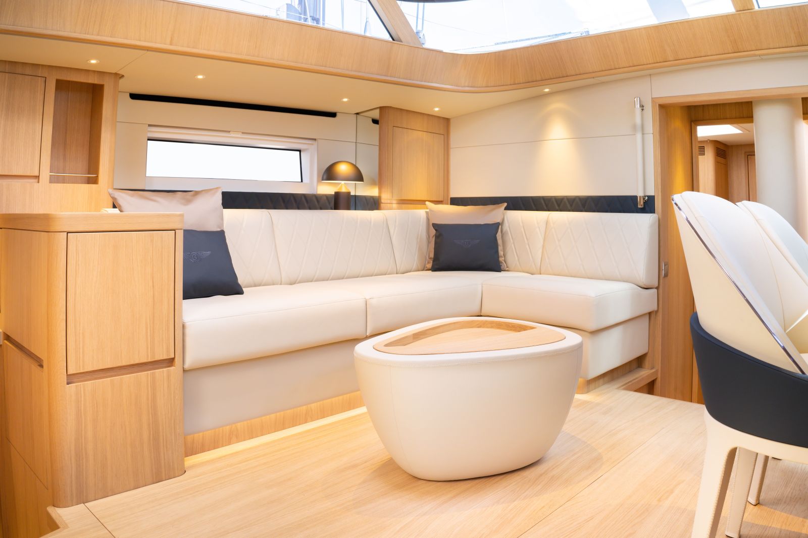 Bentley x Contest Yachts 1 1