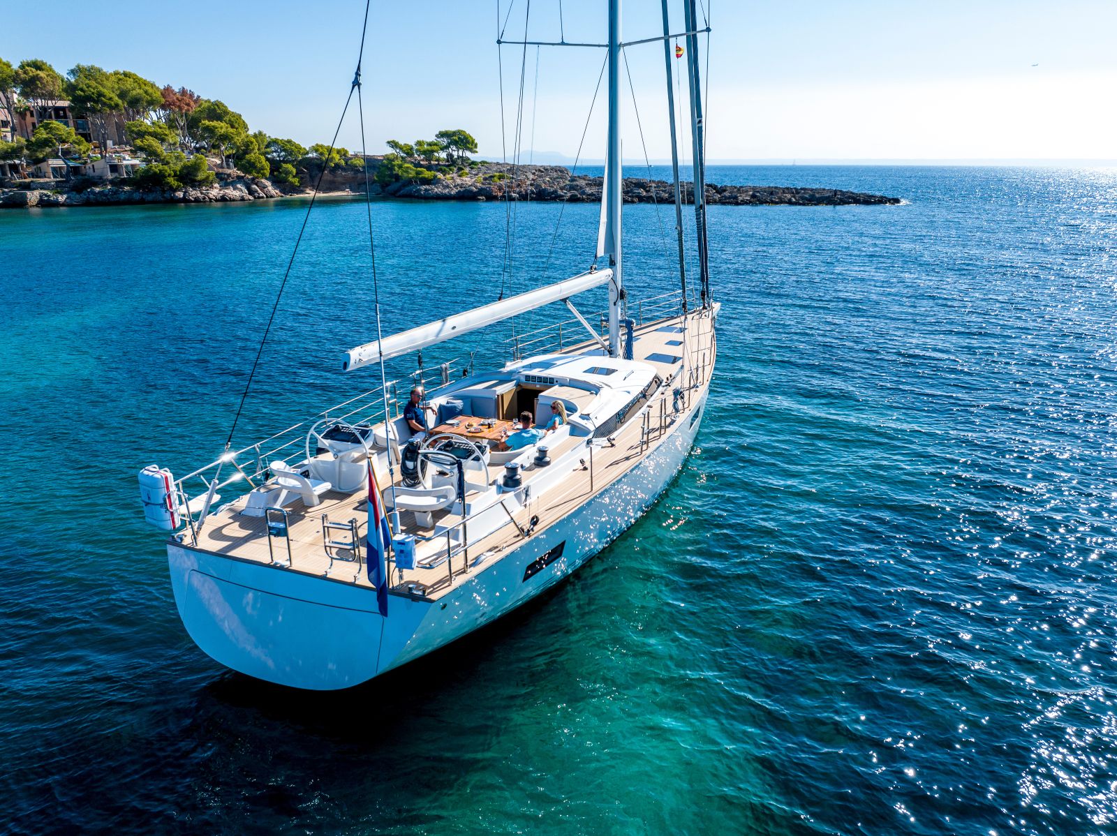 Bentley x Contest Yachts 11 1
