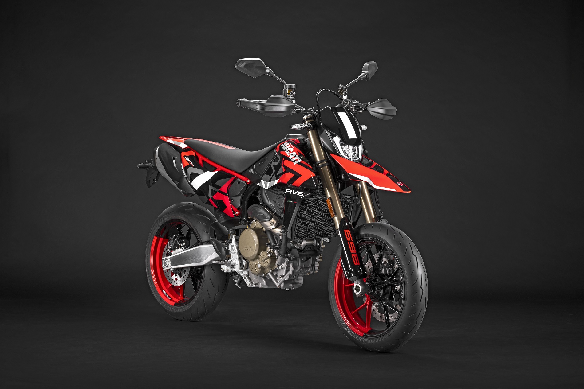 MY24 HYPERMOTARD 698 MONO 01 UC575817 High