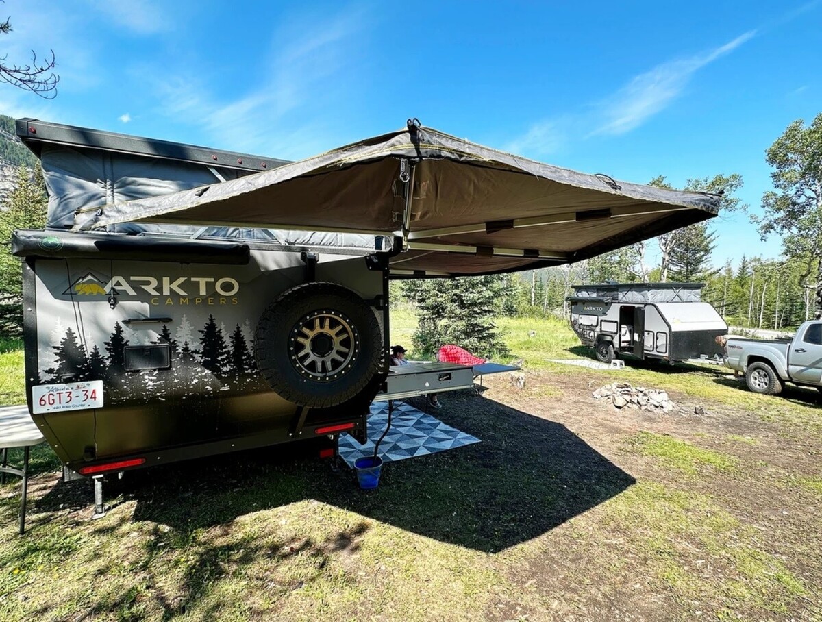 arkto campers g12 is a reliable overlanding camper that can take you to the hinterlands 30