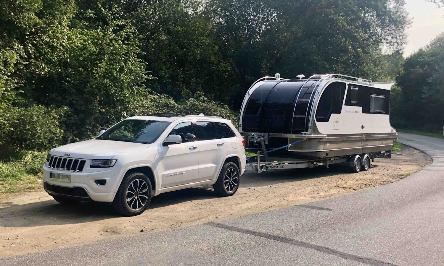caravanboat departure one is a luxury travel trailer that doubles as a houseboat 1