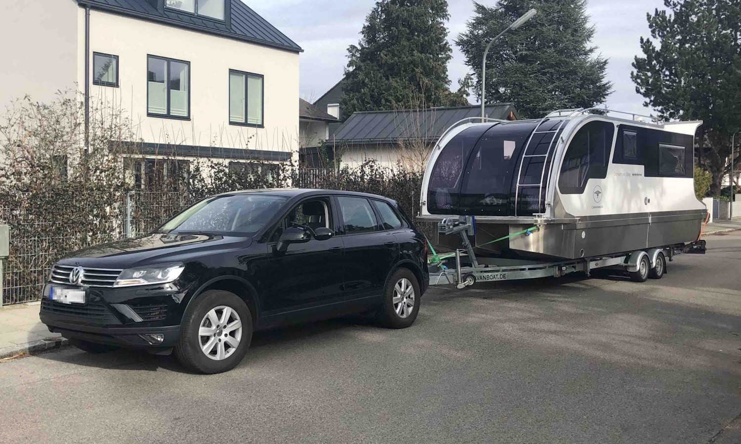 caravanboat departure one is a luxury travel trailer that doubles as a houseboat 4
