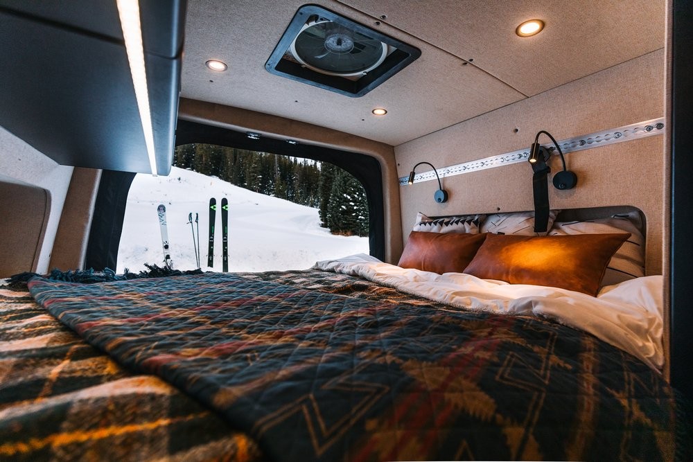 earth ship vans esv 1 luxury campervan boasts a flawless interior and modern technologies 10