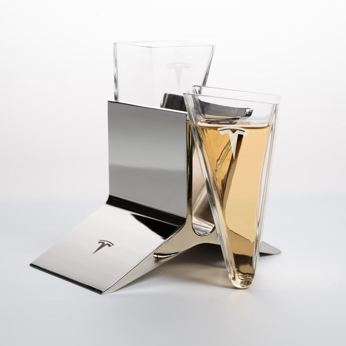 tesla s cyberbeer is more like cyber garbage but a mighty fine collectible 7 2