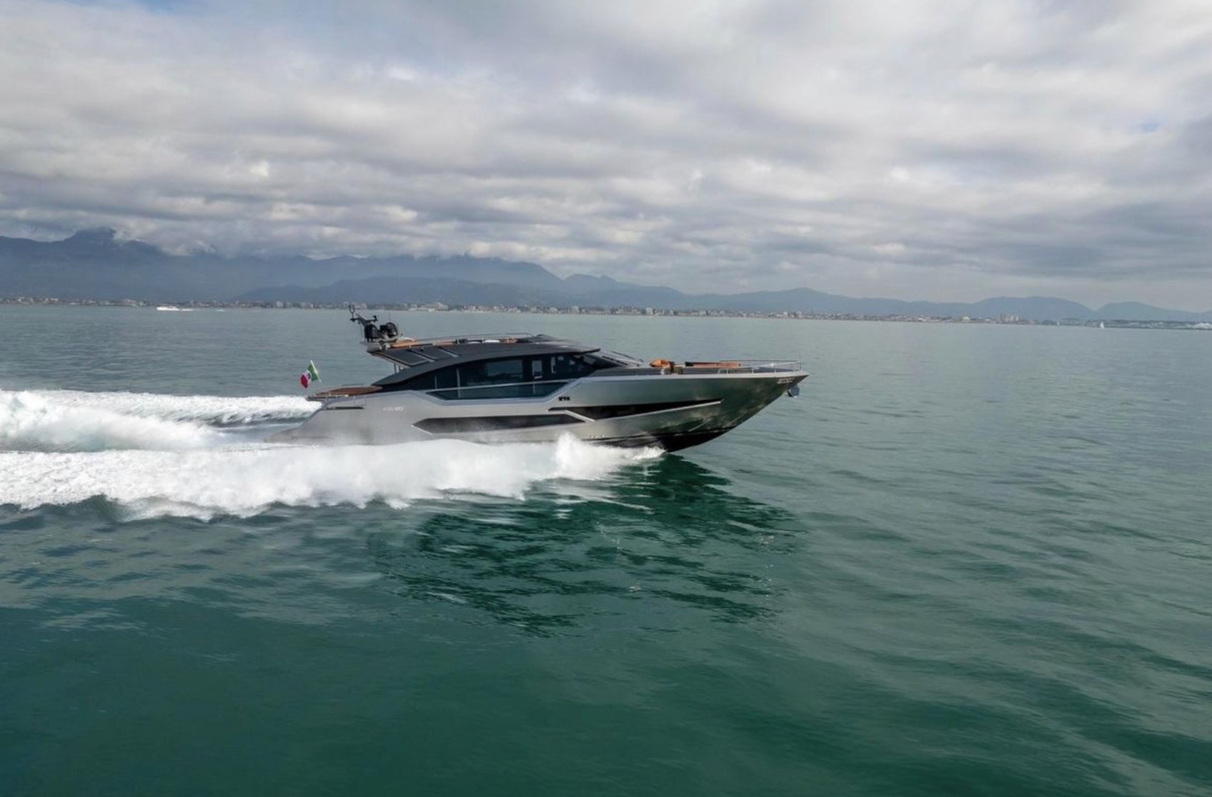 this fresh 11 million luxury toy hits the waves at more than 65 mph 3