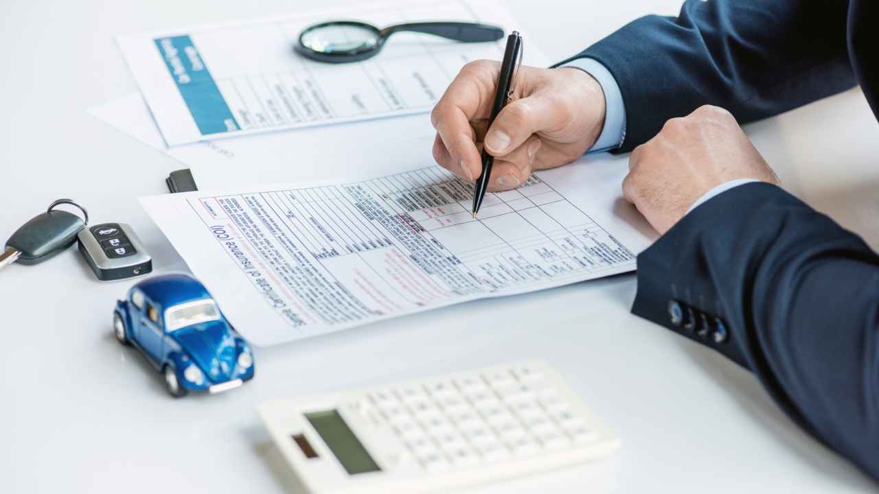 Carro TPL, adeus seguro obrigatório: já está integrado nestes veículos