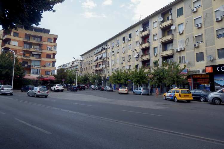 Il codice della strada in Albania